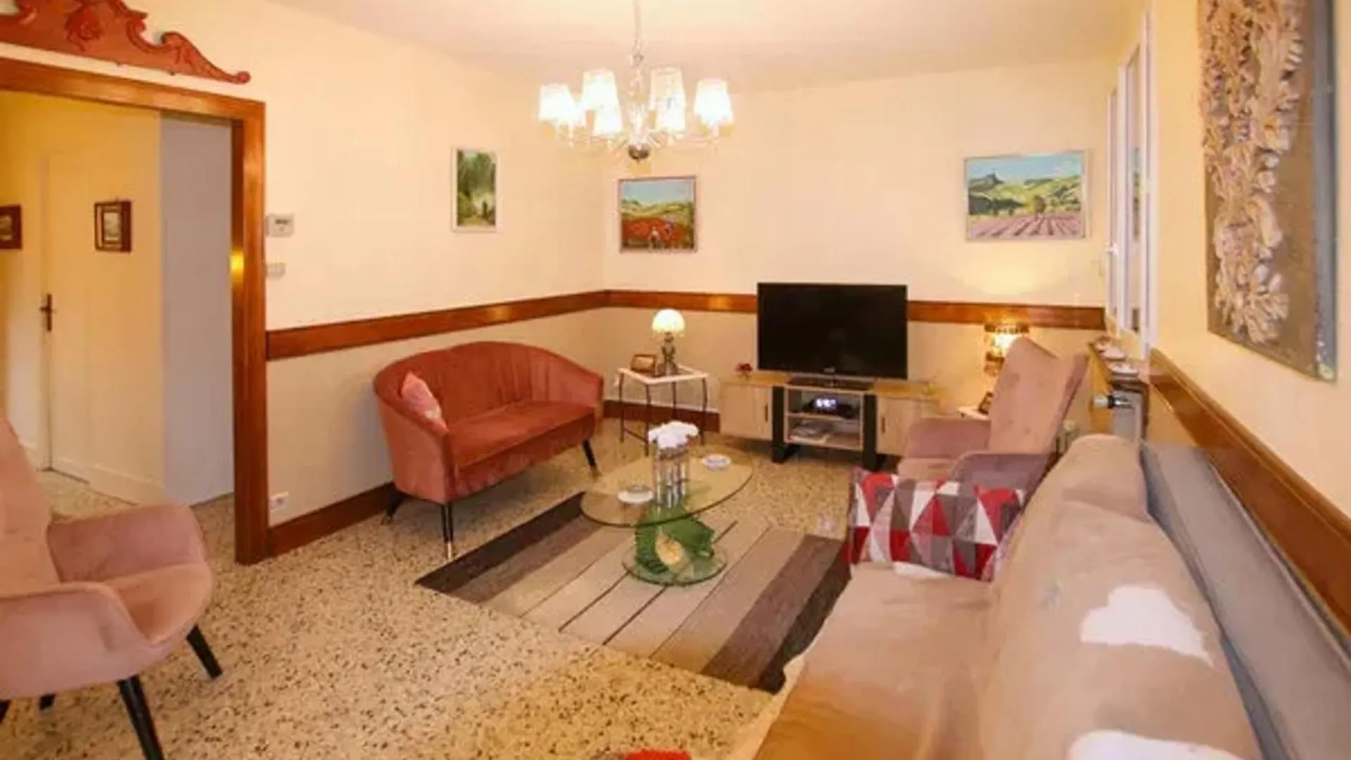 Maison Paisible A Veyras Avec Piscine Privee Et Vue Montagne 0*,  France